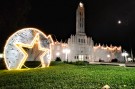 Ornamentación navideña en el Palacio Municipal y la Plaza 