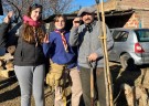 Integrantes de la Agrupación Scout plantan árboles por la ciudad 