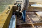 Trabajos de reparación en el cementerio de Quenumá