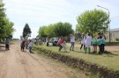 Alumnos de primaria plantaron árboles en la calle Venezuela