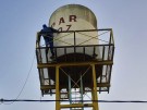 Reacondicionamiento del tanque de agua de Ingeniero Thompson