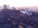 Bomberos voluntarios acudieron a un incendio vehicular en Ruta 85