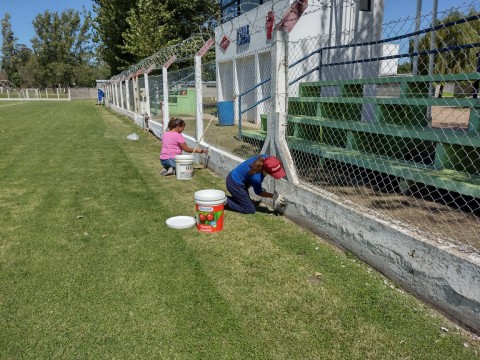 Trabajos de mejora y mantenimiento en el Complejo Polideportivo