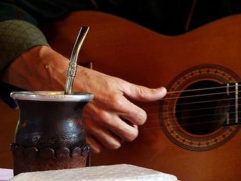 La “Serenata por los barrios” se reemplazará por una transmisión en vivo