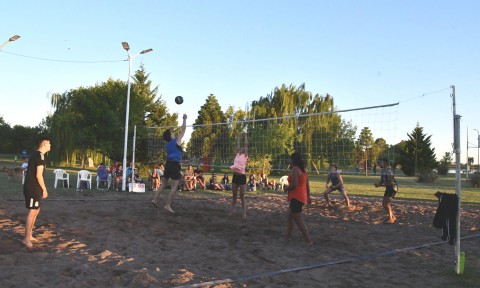 Se jugará el Torneo de Beach Vóley “6 Ciudades” en Quenumá