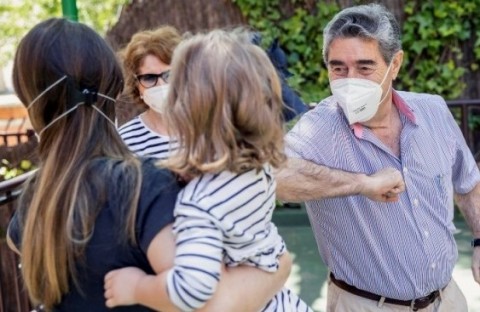 Autorizan reuniones al aire libre durante este fin de semana