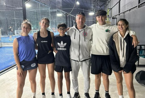 Imágenes de La Escuela de Padel del Newbery compitió en Tandil 