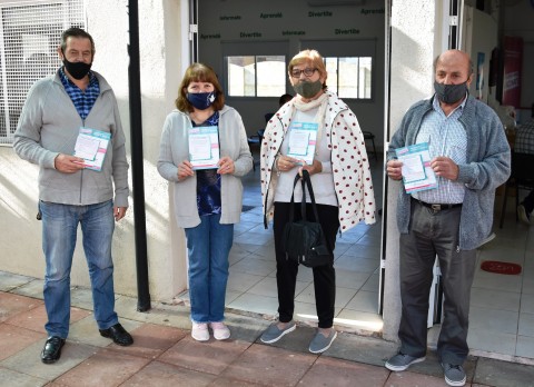 Convocan a quienes no hayan acudido a su turno para vacunarse