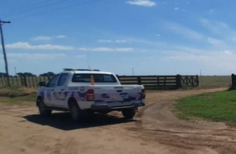 Policía interrumpió una reunión en un campo