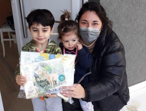 Los niños y niñas ya disfrutan de las “Vacaciones Creativas”