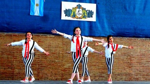 El Instituto de Danzas Meraki participó de un certamen en Tres Lomas