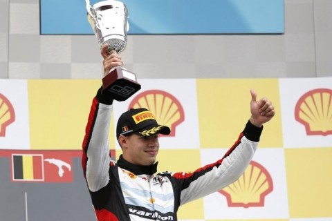 Facu Regalía ahora lidera el campeonato, luego de dos podios en Spa-Francorchamps