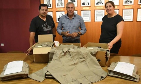 El Taller Municipal de Costura confeccionó ropa de trabajo para los empleados
