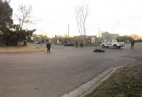 Accidente entre un camión y una motocicleta