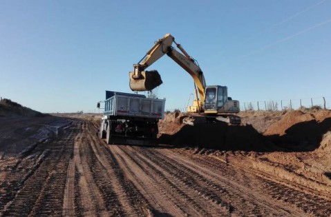 Avanza la reparación de caminos rurales