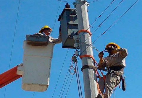 Habrá un corte total de electricidad en Tres Lomas