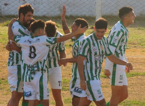 Jorge Newbery continúa como líder del campeonato