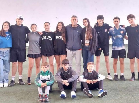 La Escuela de Padel del Newbery compitió en Tandil