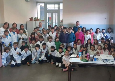 El área de ambiente brindó una charla en la Escuela Primaria N° 2