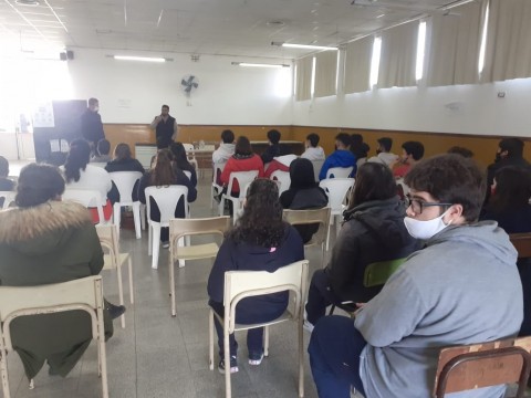 Charla del área de Control de Alimentos, Zoonosis y Medio Ambiente