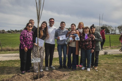 Primera jornada del programa “Nace un niño, planta un árbol”