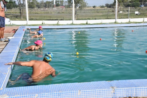 El Torneo de Natación “6 Ciudades” inicia en Quenumá