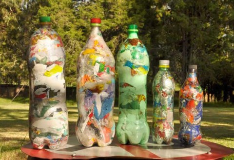 Este jueves se envían a reciclar las ecobotellas