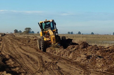 Pellegrini trabaja en mejoras y mantenimiento de caminos rurales