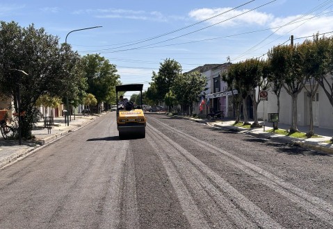 Continúan los trabajos de reparación y mantenimiento del asfalto