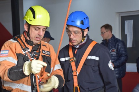 Bomberos voluntarios realizaron una Capacitación de Rescate con Cuerda