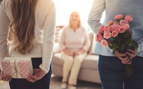 Analizan permitir visitas interdistritales para el Día de la Madre