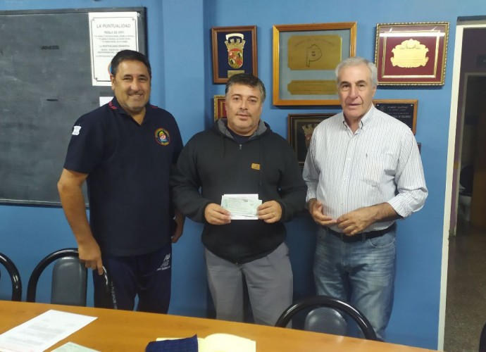 Bomberos Voluntarios entregó premios de su rifa