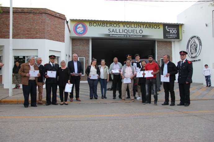 Emotivo acto protocolar por los 45 años de Bomberos Voluntarios 