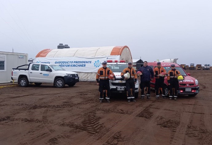 Bomberos Voluntarios capacitaron a personal del Gasoducto