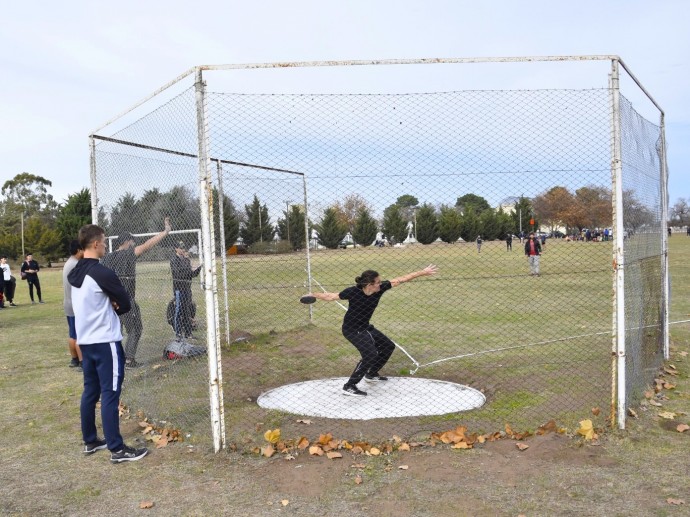 Da inicio la etapa distrital de deportes juveniles en Tres Lomas