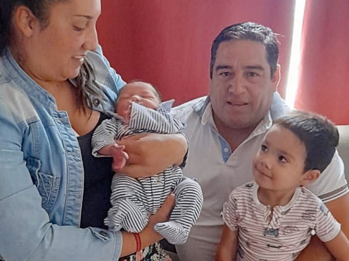 Nació el primer bebé de 2022 en la ciudad de Pellegrini