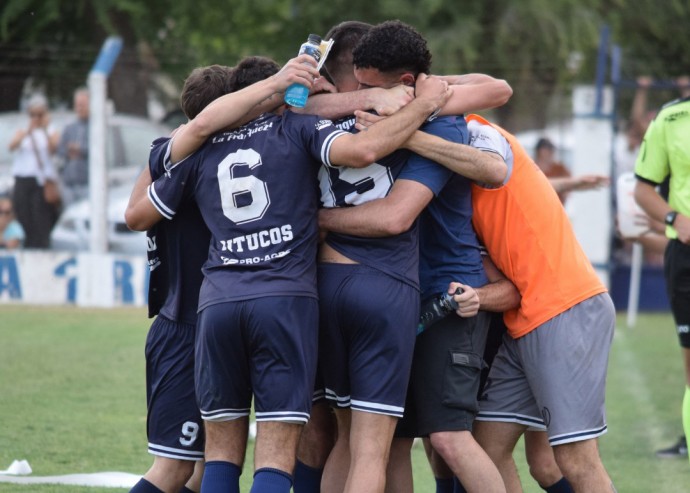 Unión Deportiva y Jorge Newbery son los finalistas de la Liguilla