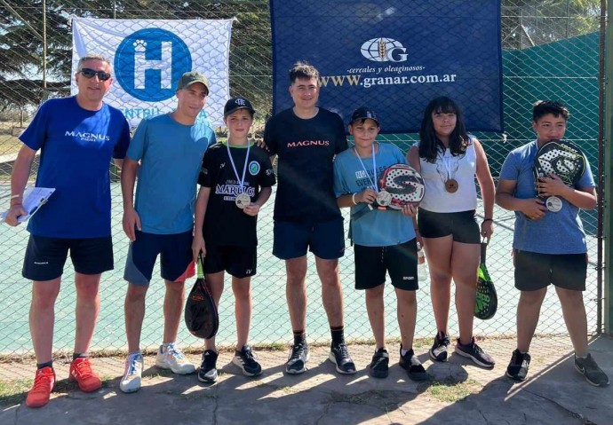 Jorge Newbery realizó un encuentro zonal de padel de menores