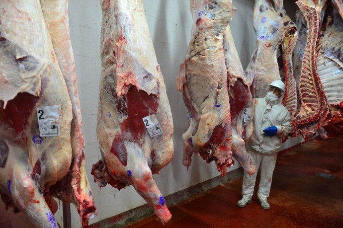 La Asociación Rural criticó el cierre de las exportaciones de carne