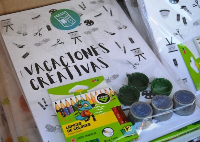 Los kits de “Vacaciones Creativas” llegaron a más de mil niños y niñas