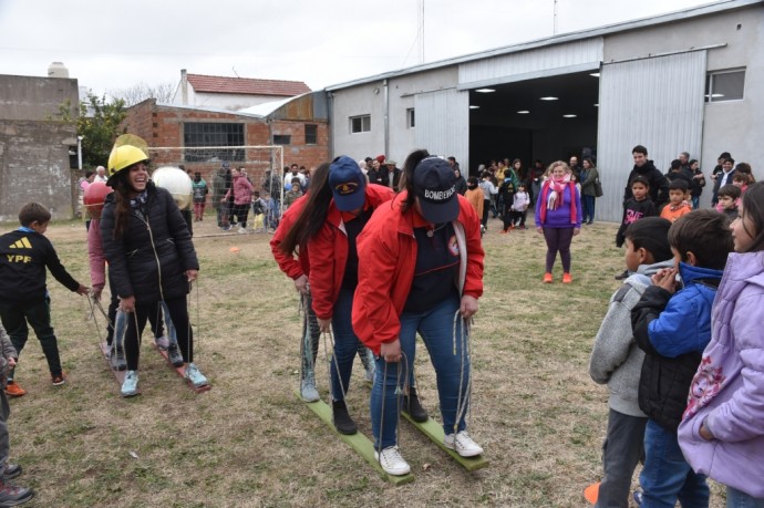 44ª Edición del Tradicional Chocolate del Día del Niño en Bomberos