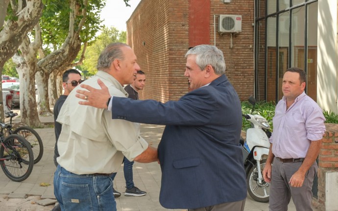 El ministro de seguridad bonaerense entregó 10 patrulleros 0 km