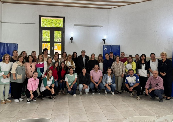 El Municipio transfirió el aporte económico a las cooperadoras escolares