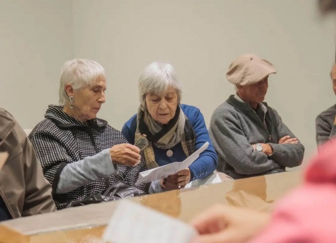 Spinolo mantuvo una reunión con vecinos de la zona rural