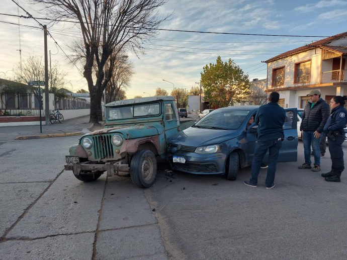 Accidente en la esquina de Rivadavia y Chacabuco