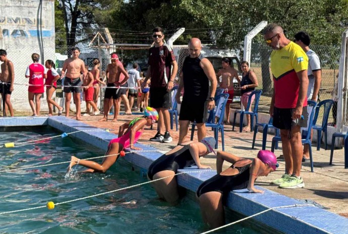 Quenumá recibió a la primera fecha del Torneo de Natación “6 Ciudades”