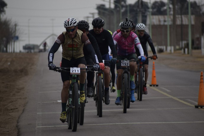 Más de 140 ciclistas en el “Rural Bike 6 Ciudades”