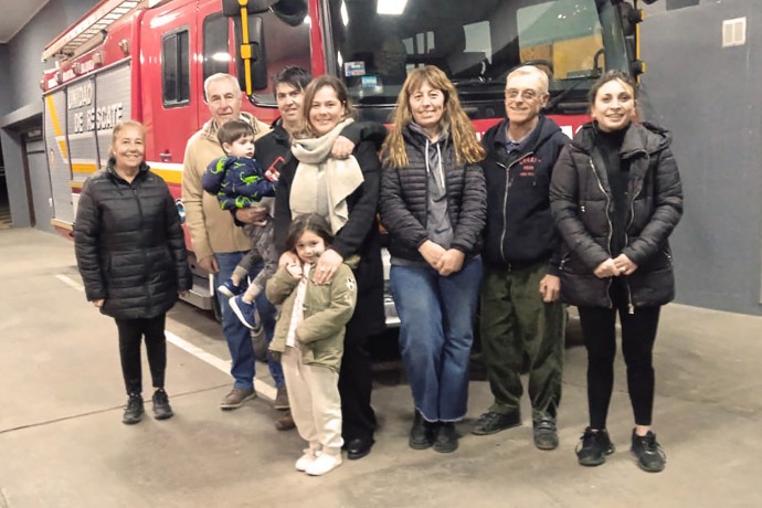 Bomberos Voluntarios entregó los premios del sorteo especial de su rifa