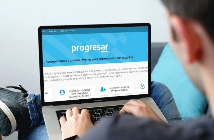 Asesoran e inscriben a jóvenes al Programa “Progresar”