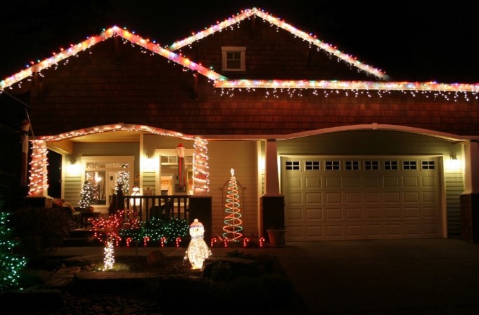 Invitan a decorar los frentes de las viviendas para Navidad